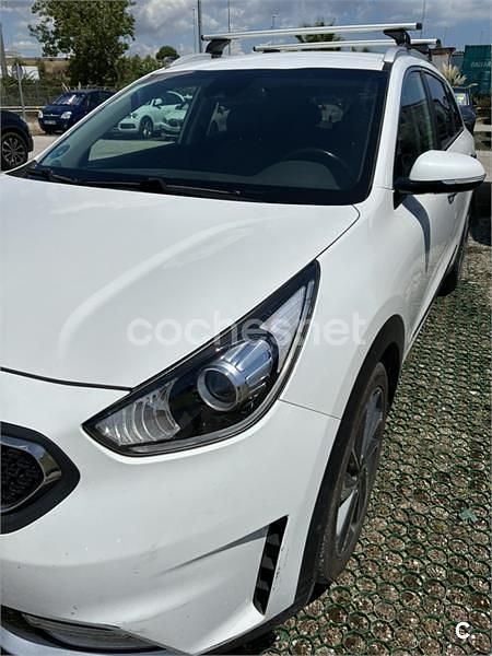 Blanco Usado 2017 Kia Niro SUV | 12.500 € (Precio justo) - Imagen 1/4