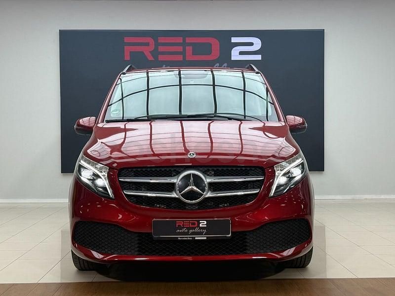 Usado Mercedes V250 Avantgarde 190 CV (139 kW) 2020 Granate Monovolumen