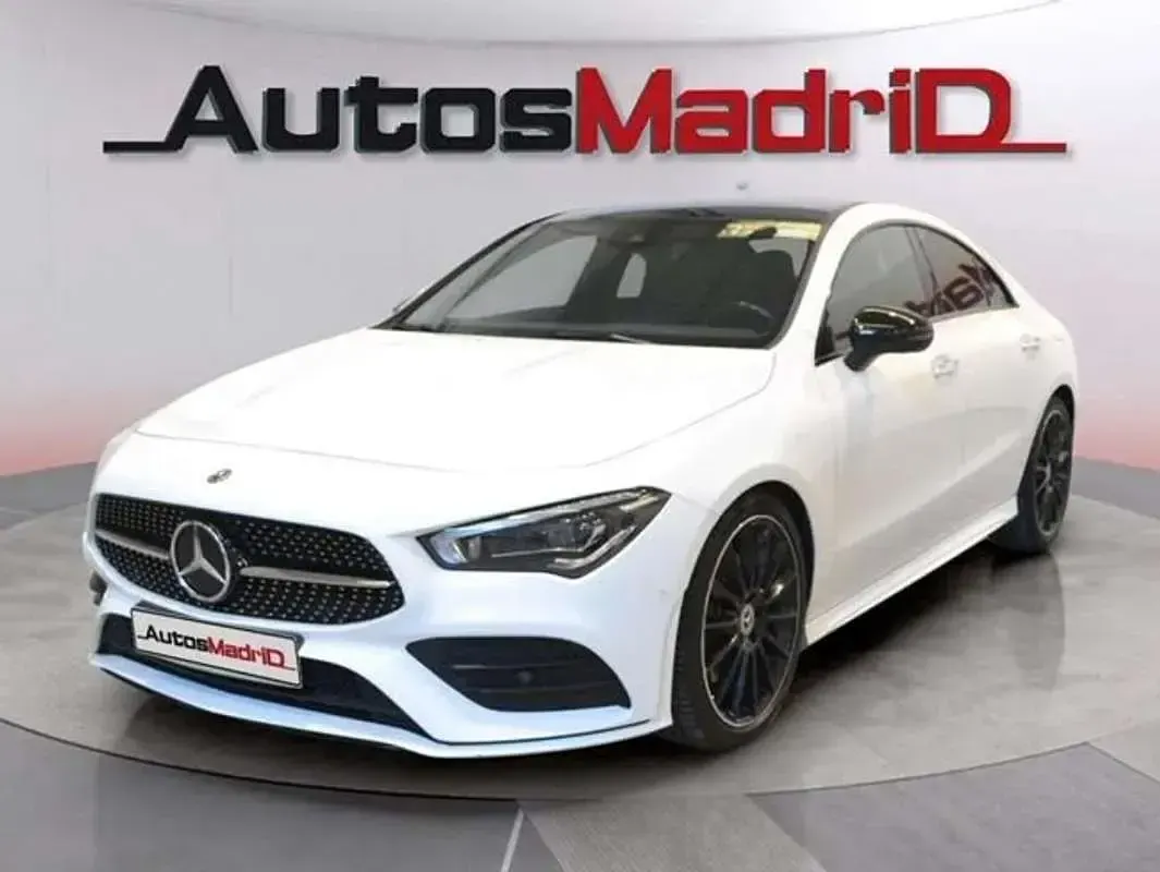 Usado Mercedes CLA200 150 CV (110 kW) 2019 Blanco Coupe