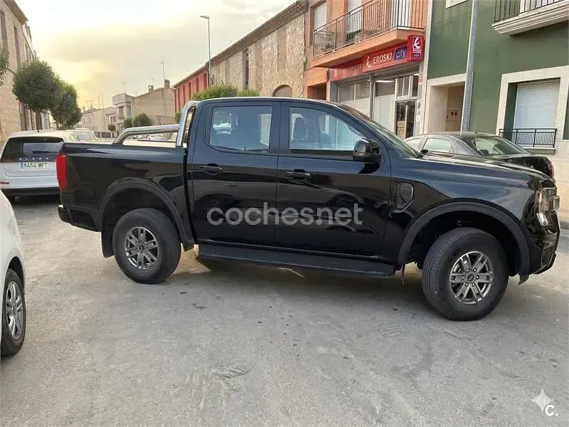 Usado Ford Ranger XLT 170 CV (125 kW) 2023 Negro Pickup/Camioneta