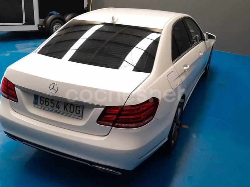 Usado Mercedes E300 Elegance 231 CV (169 kW) 2013 Blanco Berlina