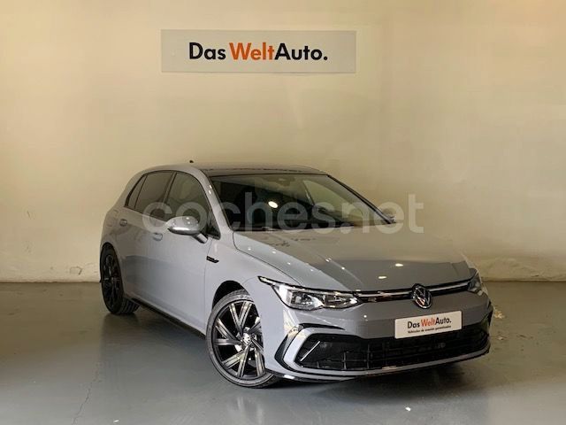 Gris / plata Usado 2024 VW Golf VIII R-line Berlina | 33.900 € (Caro) - Imagen 1/4