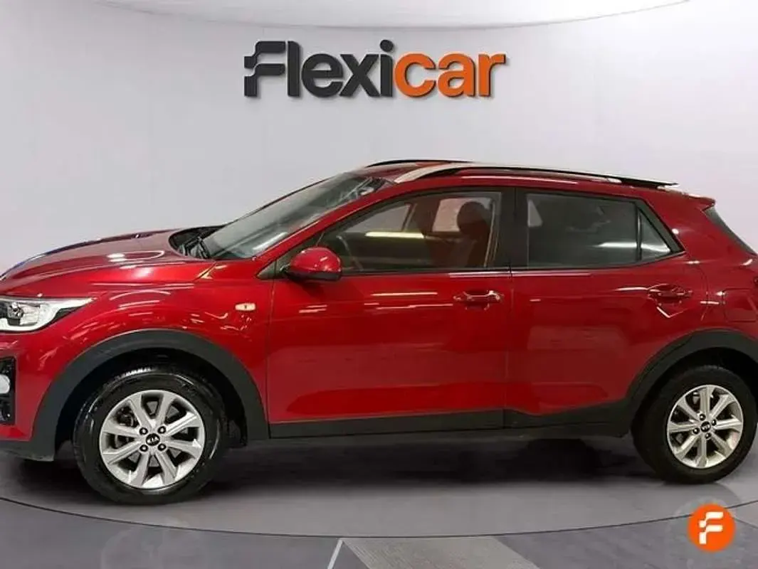 Usado Kia Stonic 84 CV (61 kW) 2020 Rojo SUV