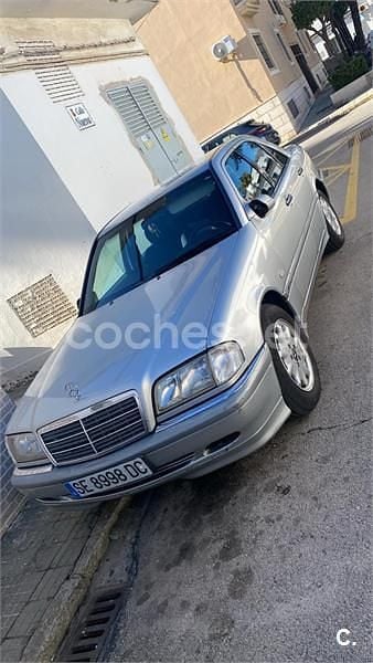 Gris / plata Usado 1999 Mercedes C240 Elegance Berlina | 2500 € - Imagen 1/4