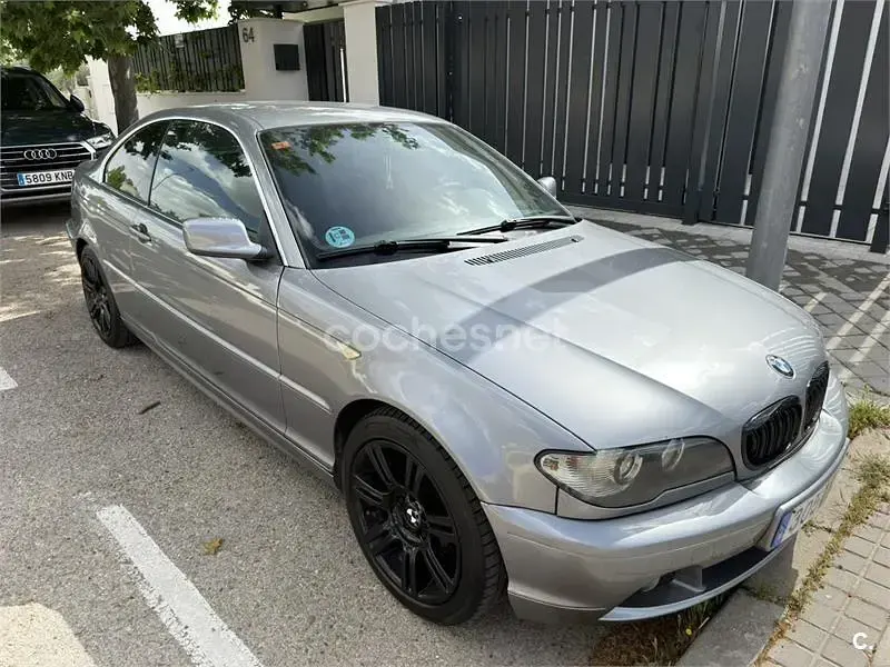 Usado BMW 320 170 CV (125 kW) 2003 Gris / plata Coupe
