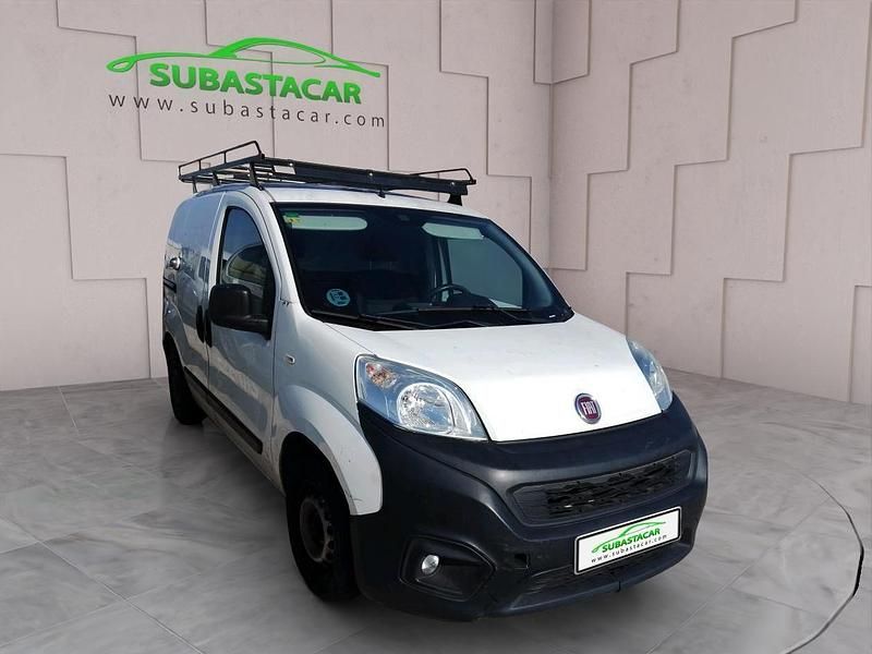 Usado Fiat Fiorino 80 CV (58 kW) 2019 Blanco Monovolumen