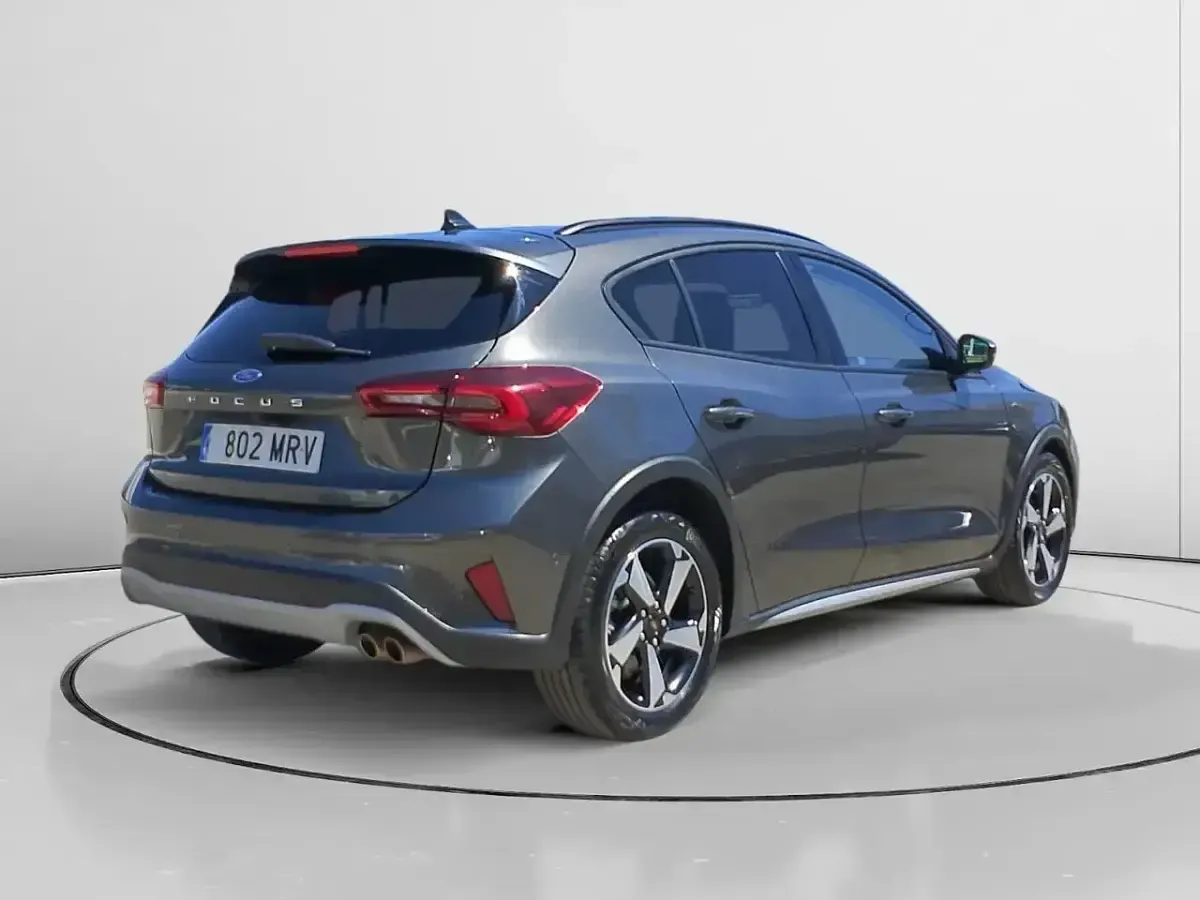 Usado Ford Focus Active 155 CV (114 kW) 2024 Gris