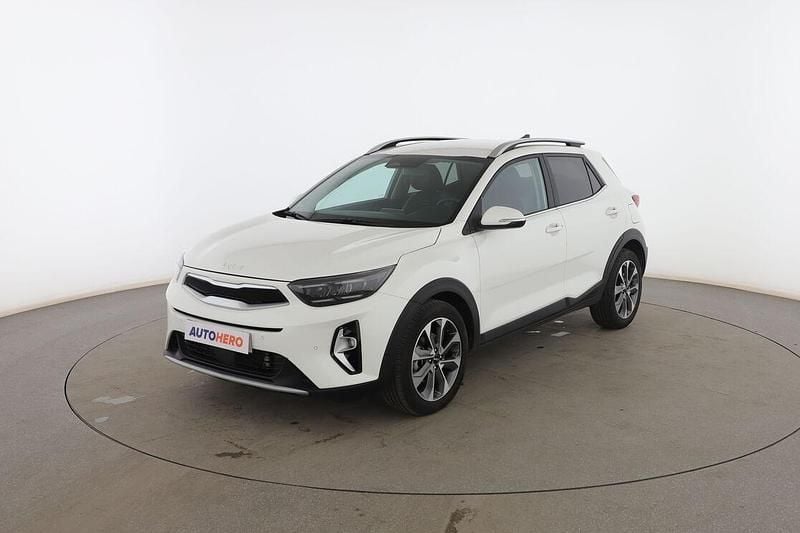 Usado Kia Stonic Style 101 CV (74 kW) 2023 Blanco SUV