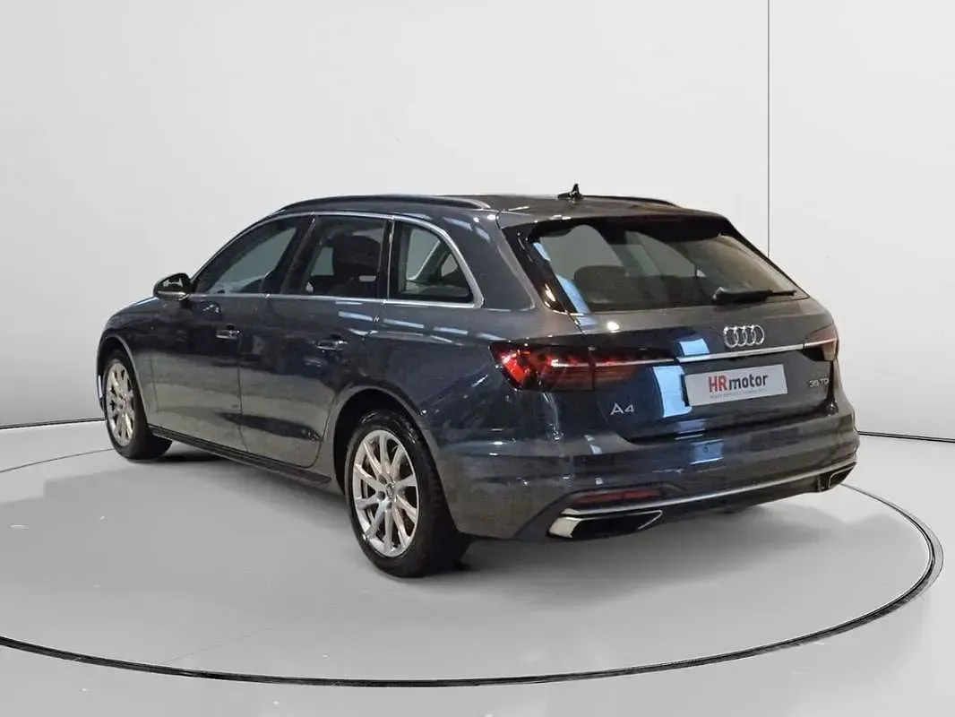 Usado Audi A4 Advanced 163 CV (119 kW) 2021 Gris Familiar