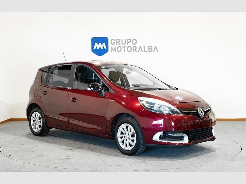 Rojo Usado 2015 Renault Scénic III LIMITED Monovolumen | 8990 € (Un poco caro) - Imagen 1/4