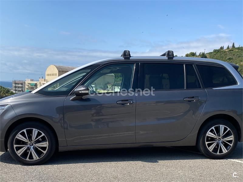 Usado Citroën C4 SpaceTourer Shine 130 CV (95 kW) 2018 Gris / plata Monovolumen