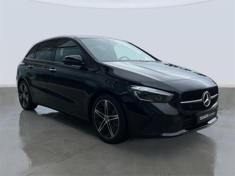 Usado Mercedes B220 190 CV (139 kW) 2024 Negro noche Monovolumen