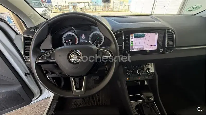 Usado Skoda Karoq Style 150 CV (110 kW) 2019 Blanco SUV