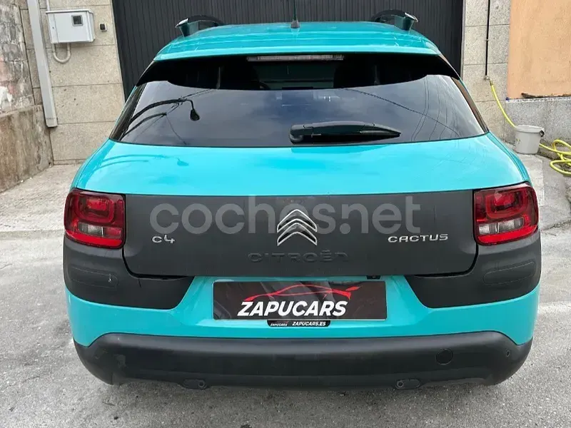 Usado Citroën C4 Cactus Shine 100 CV (73 kW) 2015 Verde Utilitario