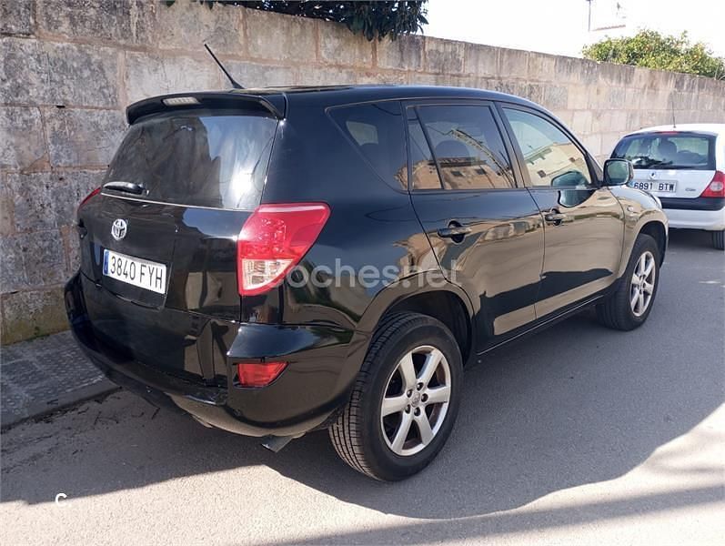 Usado Toyota RAV4 Sol 136 CV (100 kW) 2007 Negro SUV
