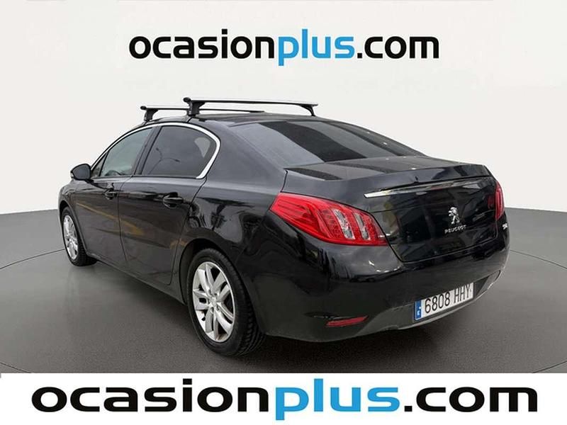 Usado Peugeot 508 Active 112 CV (82 kW) 2012 Negro Berlina