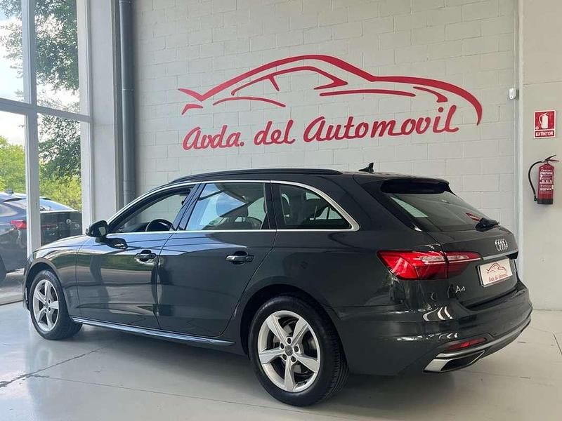 Usado Audi A4 Advanced 163 CV (119 kW) 2020 Gris Berlina