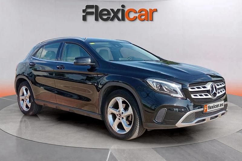 Negro Usado 2017 Mercedes GLA200 Urban SUV | 17.990 € (Precio justo) - Imagen 1/4