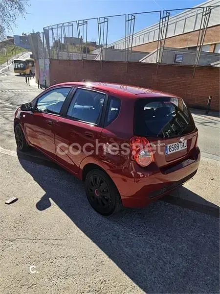 Usado Chevrolet Aveo LS 84 CV (61 kW) 2010 Rojo Berlina