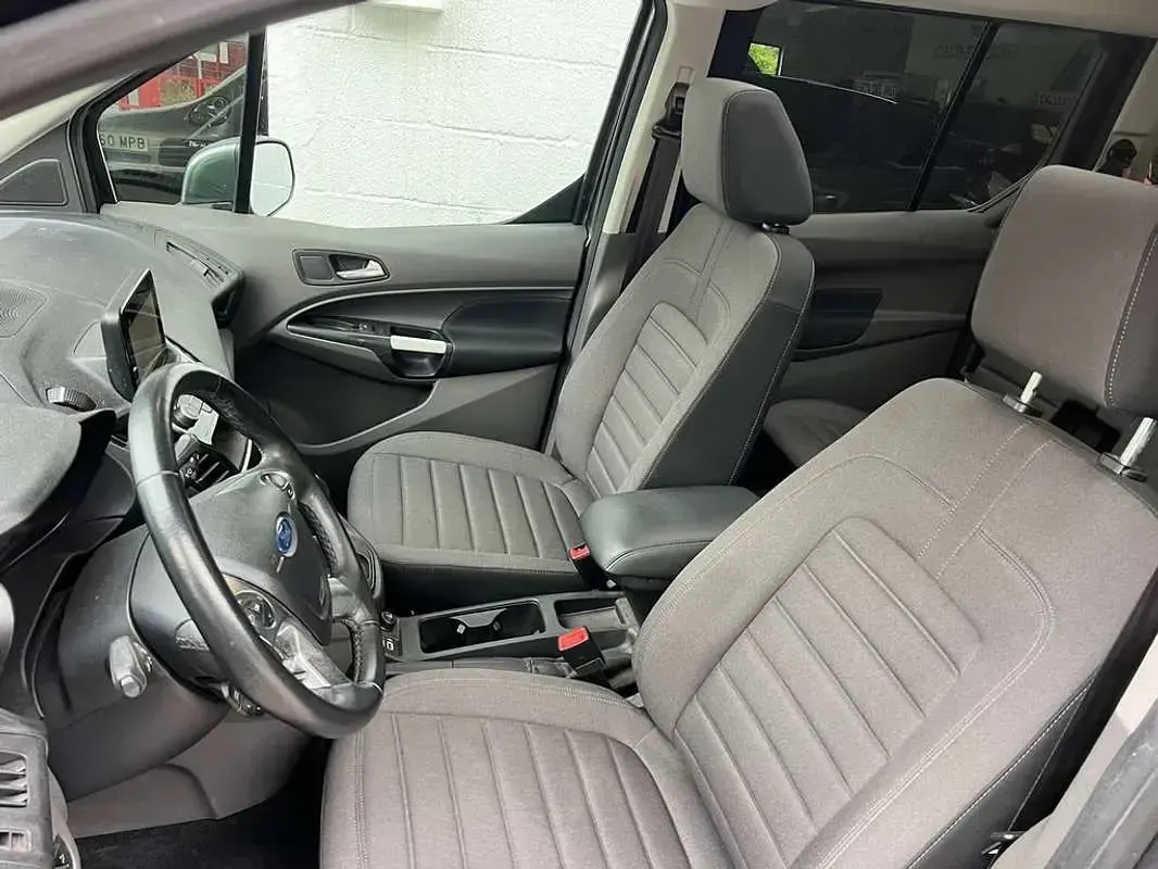 Usado Ford Transit Titanium 120 CV (88 kW) 2018 Gris Van