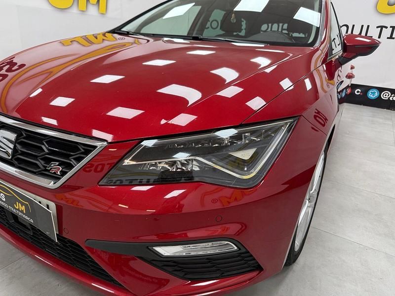 Usado Seat Leon FR 130 CV (95 kW) 2019 Rojo Berlina