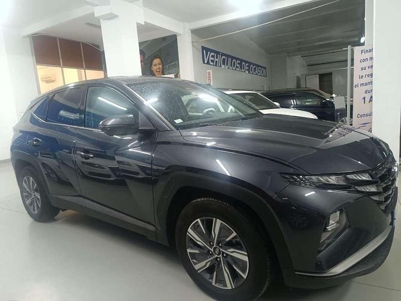 Usado Hyundai Tucson 150 CV (110 kW) 2024 Gris SUV