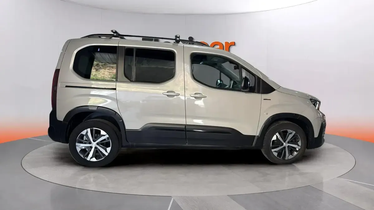 Usado Peugeot Rifter GT-line 131 CV (96 kW) 2020 Beige Monovolumen