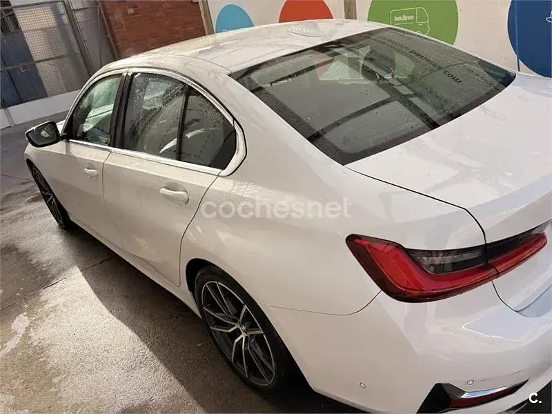 Usado BMW 320 Comfort Edition 184 CV (135 kW) 2019 Blanco Berlina