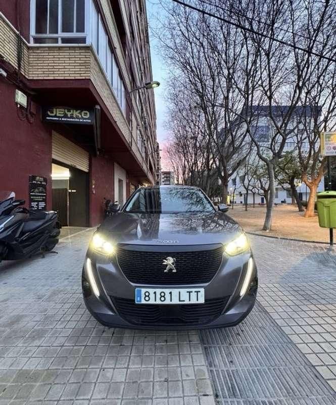 Usado Peugeot 2008 Allure 110 CV (80 kW) 2021 SUV