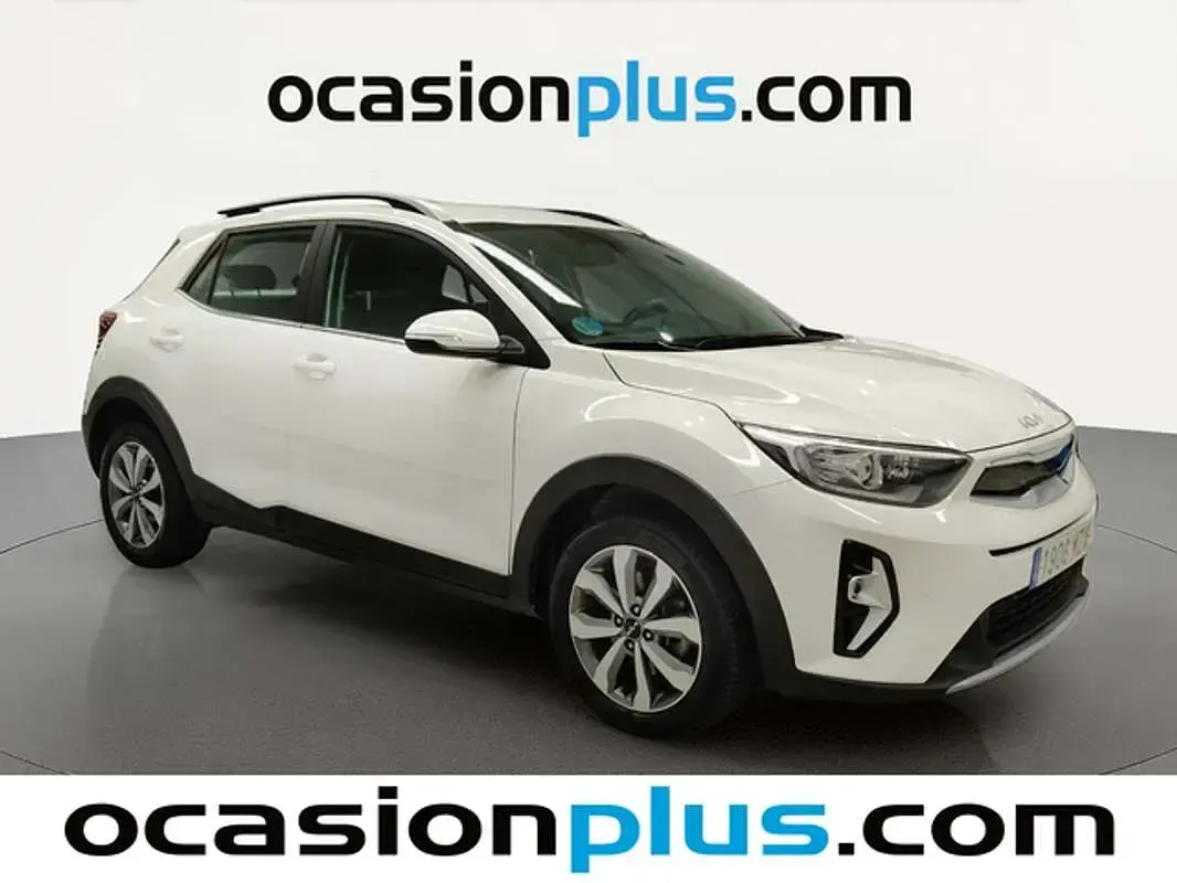 Usado Kia Stonic 101 CV (74 kW) 2025 Blanco SUV
