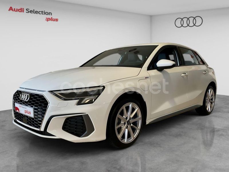 Blanco Usado 2024 Audi A3 Sportback e-tron S-Line Berlina | 34.900 € (Un poco caro) - Imagen 1/4