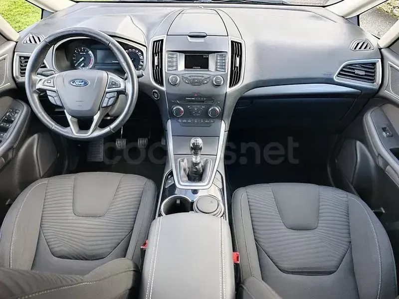 Usado Ford S-MAX Trend 150 CV (110 kW) 2015 Negro Monovolumen