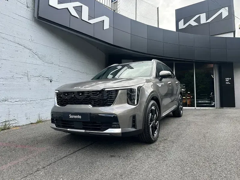 Nuevo Kia Sorento 252 CV (185 kW) 2026 Gris / plata SUV