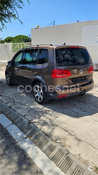 Usado VW Touran 140 CV (102 kW) 2011 Marrón Monovolumen