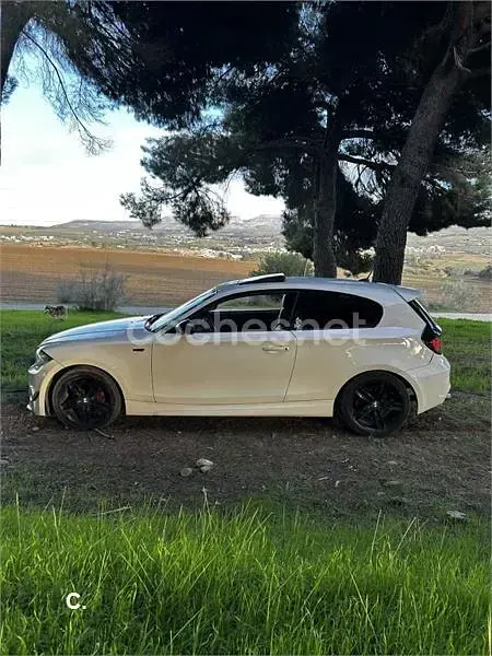 Usado BMW 120 177 CV (130 kW) 2009 Blanco Utilitario