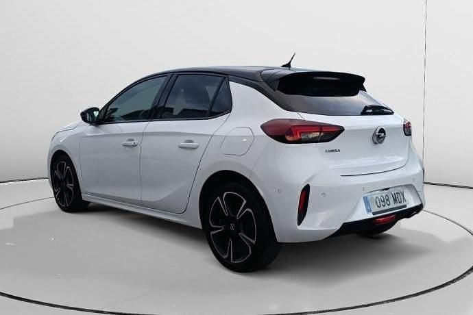 Usado Opel Corsa GS Line 101 CV (74 kW) 2023 Utilitario