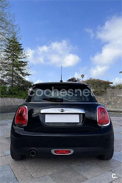 Usado Mini ONE 102 CV (75 kW) 2017 Negro Utilitario