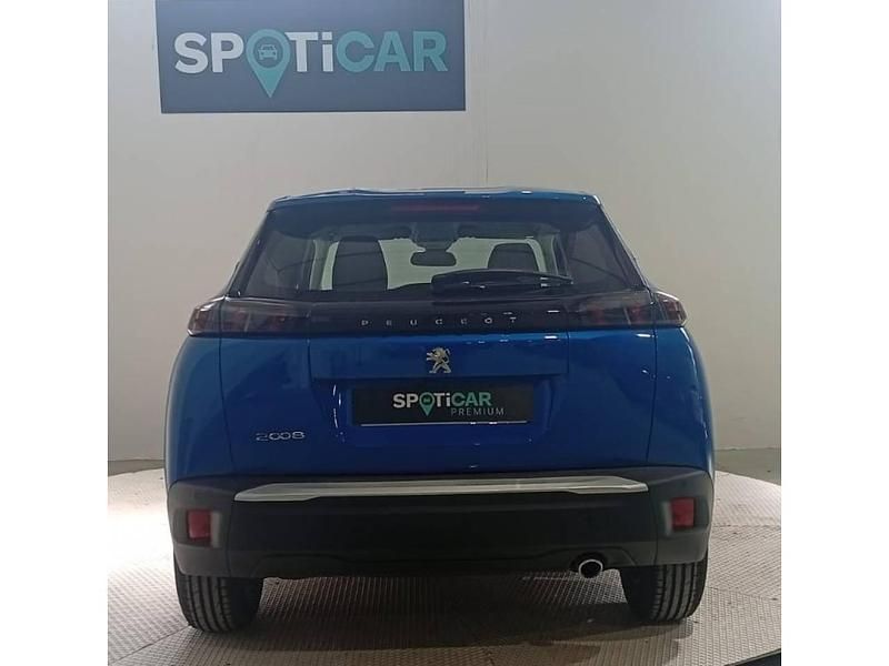 Usado Peugeot 2008 Active 110 CV (80 kW) 2022 Azul SUV