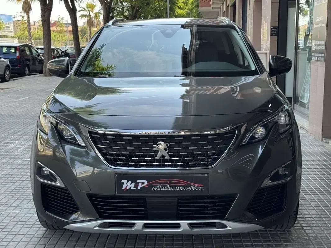 Usado Peugeot 3008 Allure 120 CV (88 kW) 2018 Gris SUV