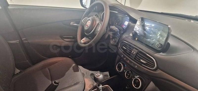 Nuevo Fiat Tipo 131 CV (96 kW) 2025 Azul Berlina