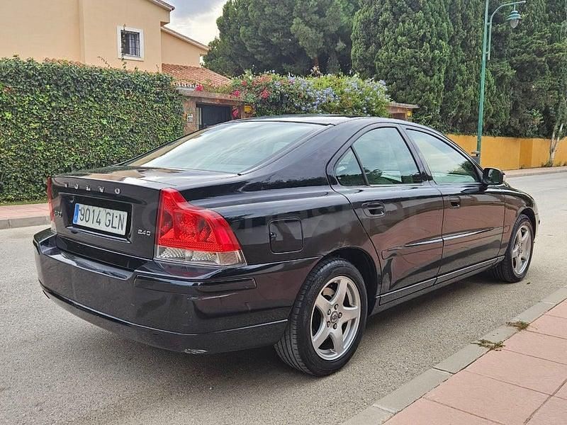 Usado Volvo S60 Momentum 163 CV (119 kW) 2009 Negro Berlina