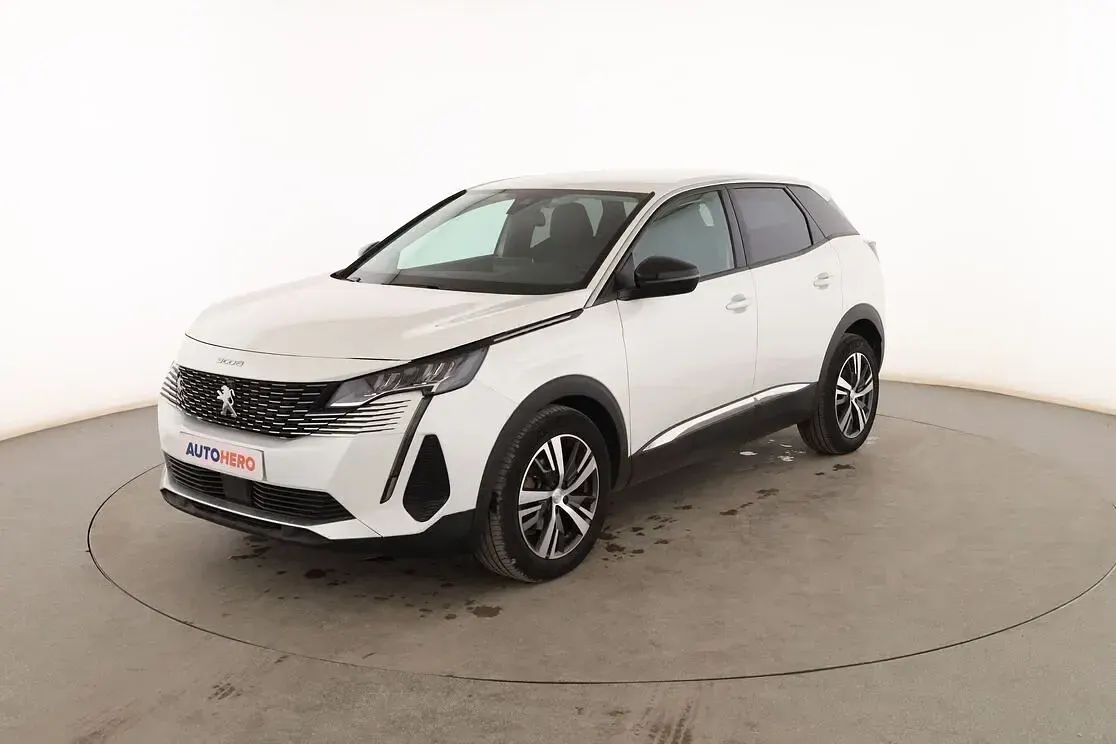 Usado Peugeot 3008 Allure 131 CV (96 kW) 2022 SUV