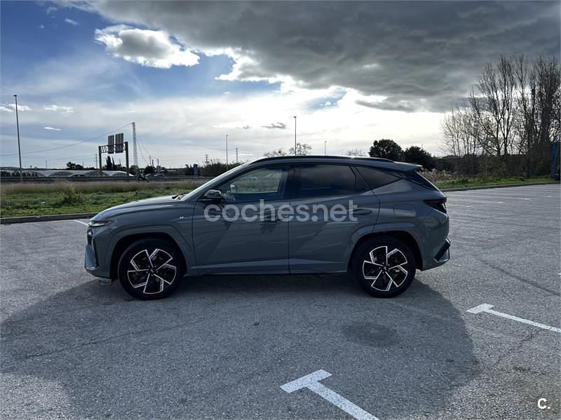 Usado Hyundai Tucson N Line 160 CV (117 kW) 2024 Gris / plata SUV