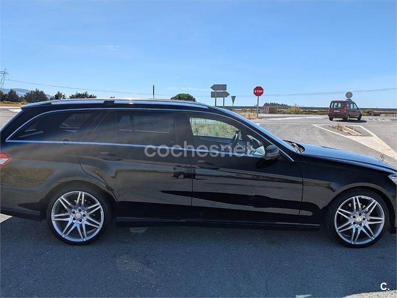 Usado Mercedes E220 Avantgarde 170 CV (125 kW) 2012 Negro Familiar