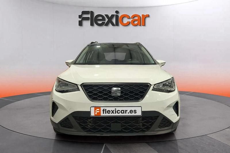 Usado Seat Arona Style 110 CV (80 kW) 2023 Blanco SUV