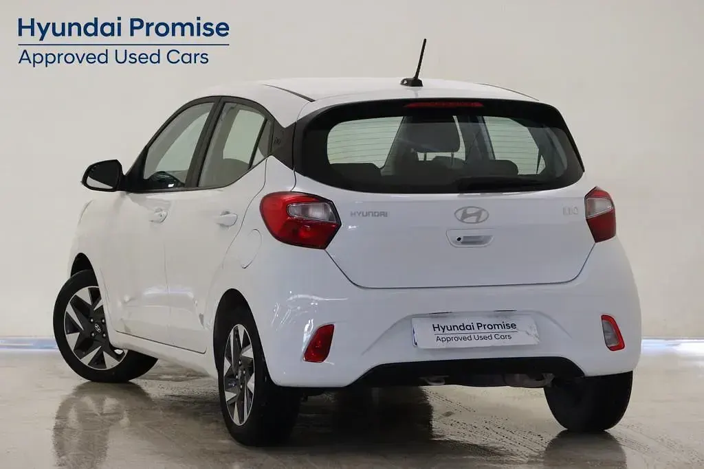Usado Hyundai i10 67 CV (49 kW) 2025 Blanco Utilitario