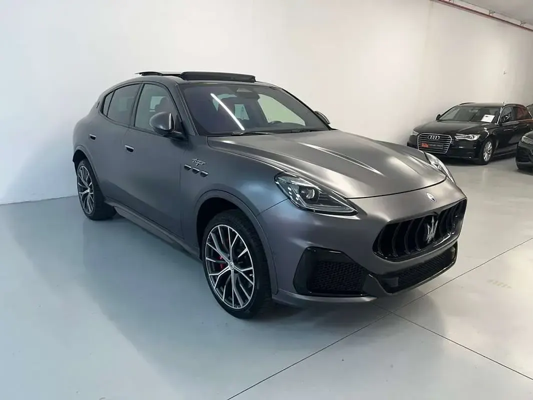 Usado Maserati Grecale 529 CV (389 kW) 2022 Gris SUV