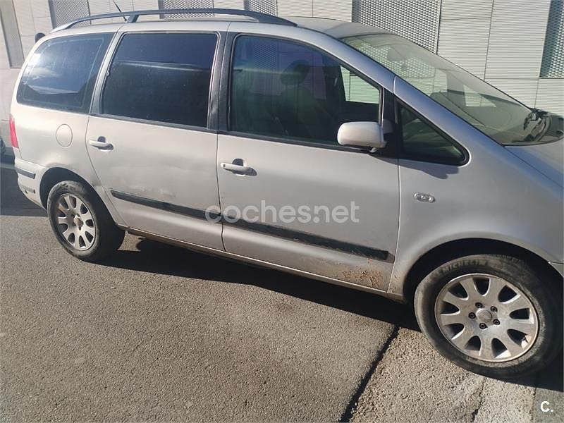 Gris / plata Usado 2001 Seat Alhambra Monovolumen | 1500 € (Precio justo) - Imagen 1/4