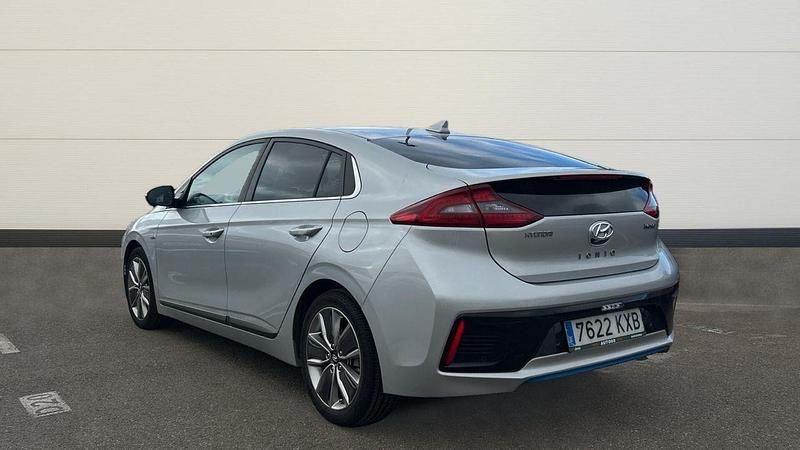 Usado Hyundai Ioniq 141 CV (103 kW) 2019 Gris Utilitario