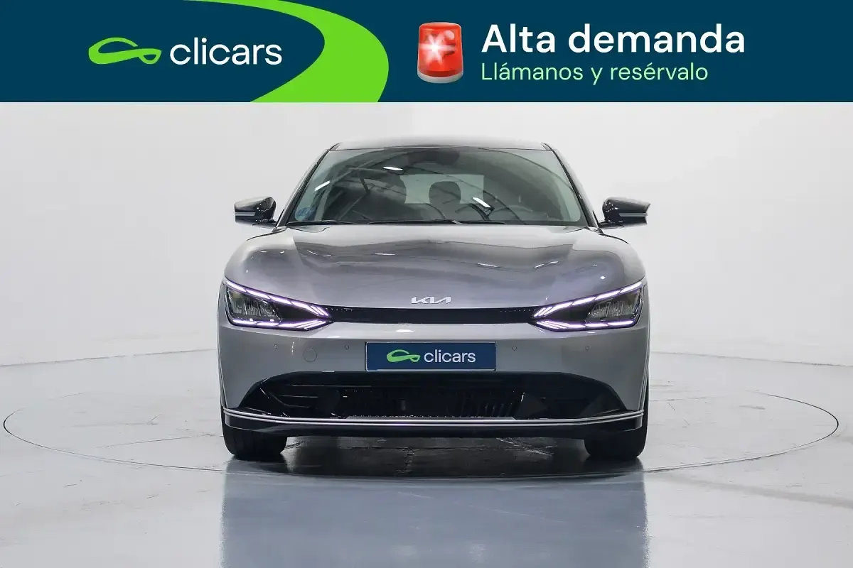 Begagnad Kia EV6 Air 168 kW (229 HK) 2023 Vit SUV